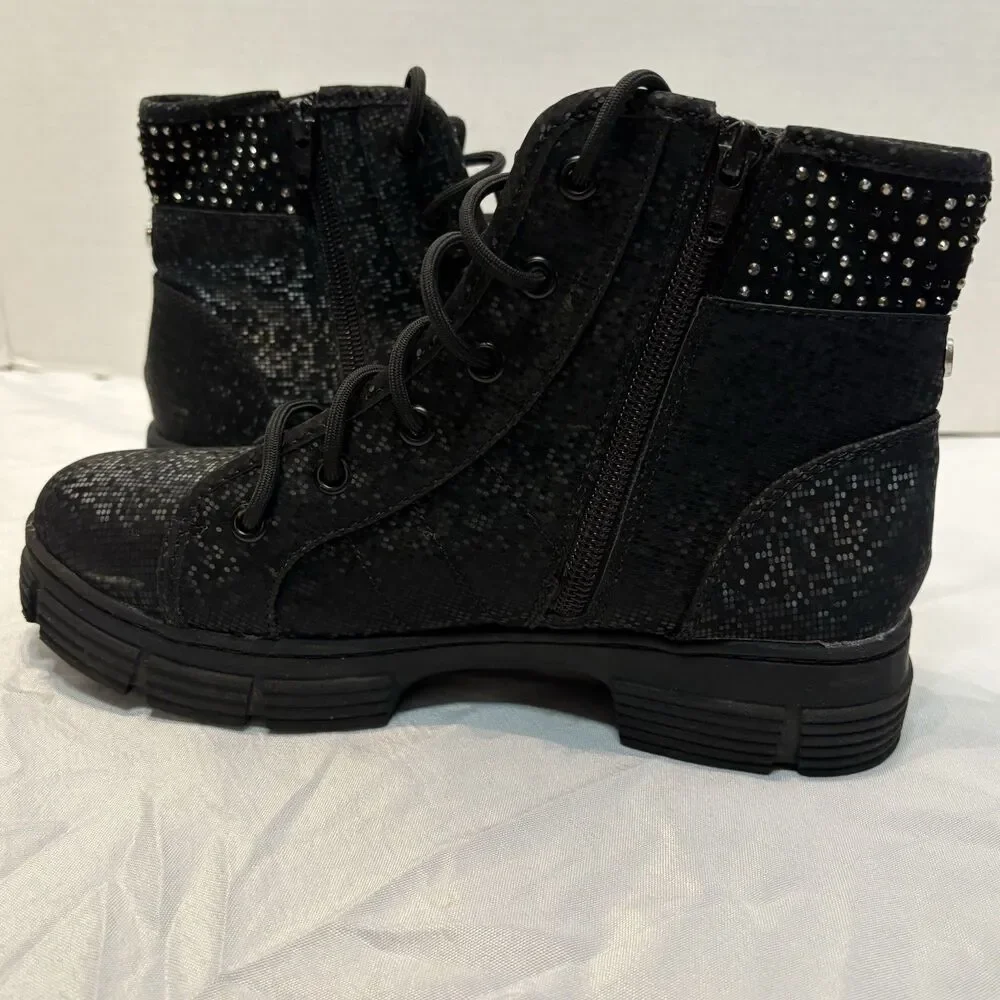 Madden NYC JGorgie Black Ankle Boots Size 4, Lace Up